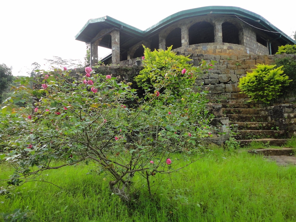 Castlereigh Holiday Bungalow