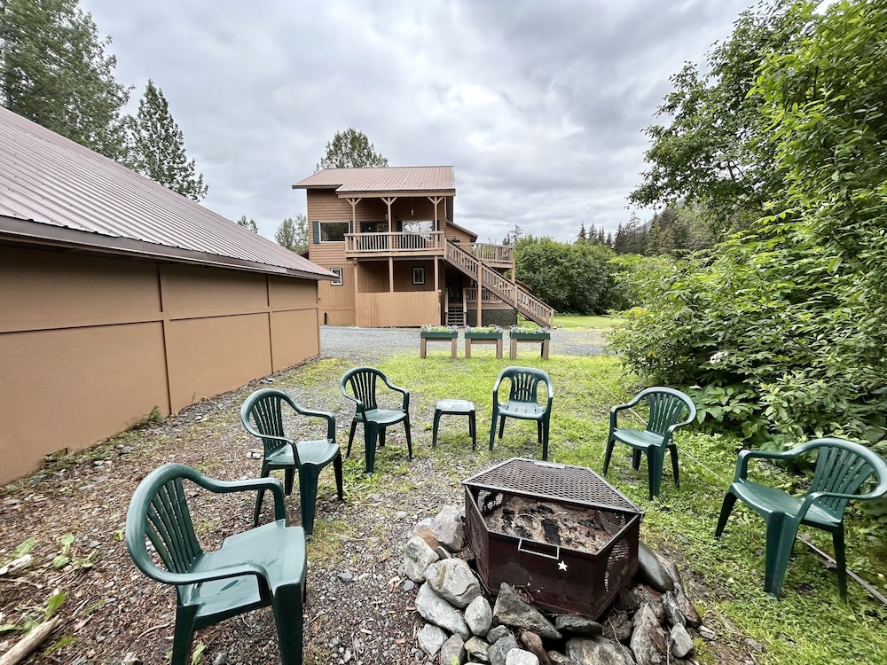 Bear Lake Lodgings Bed & Breakfast