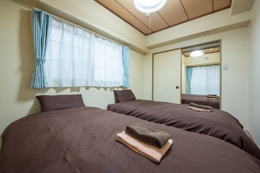 Heights Showa 606 view 5