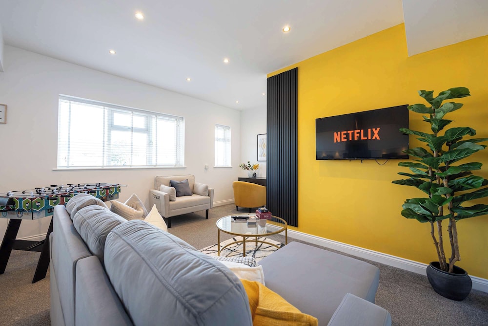 Cosy Apartment in the Heart of Sale