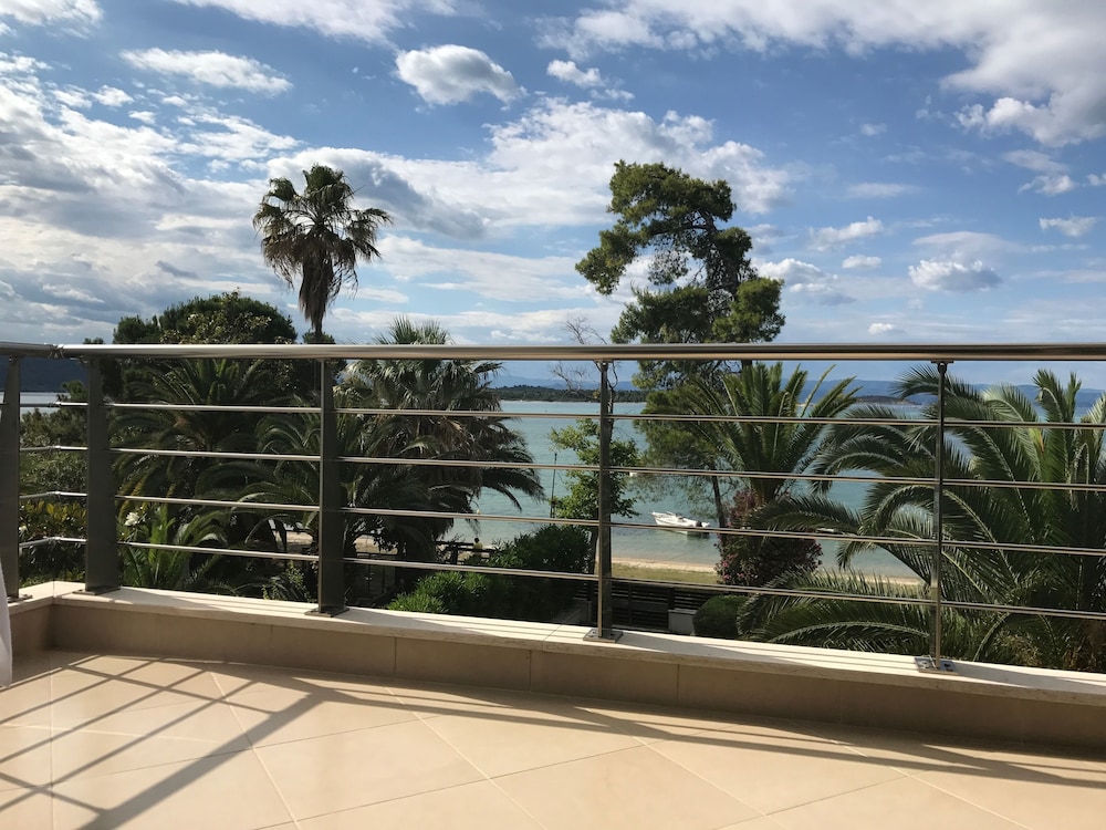 Samaya Beach House