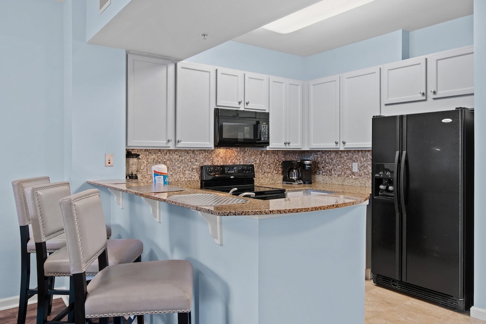 Palms Resort #2406 Jr. 2BR