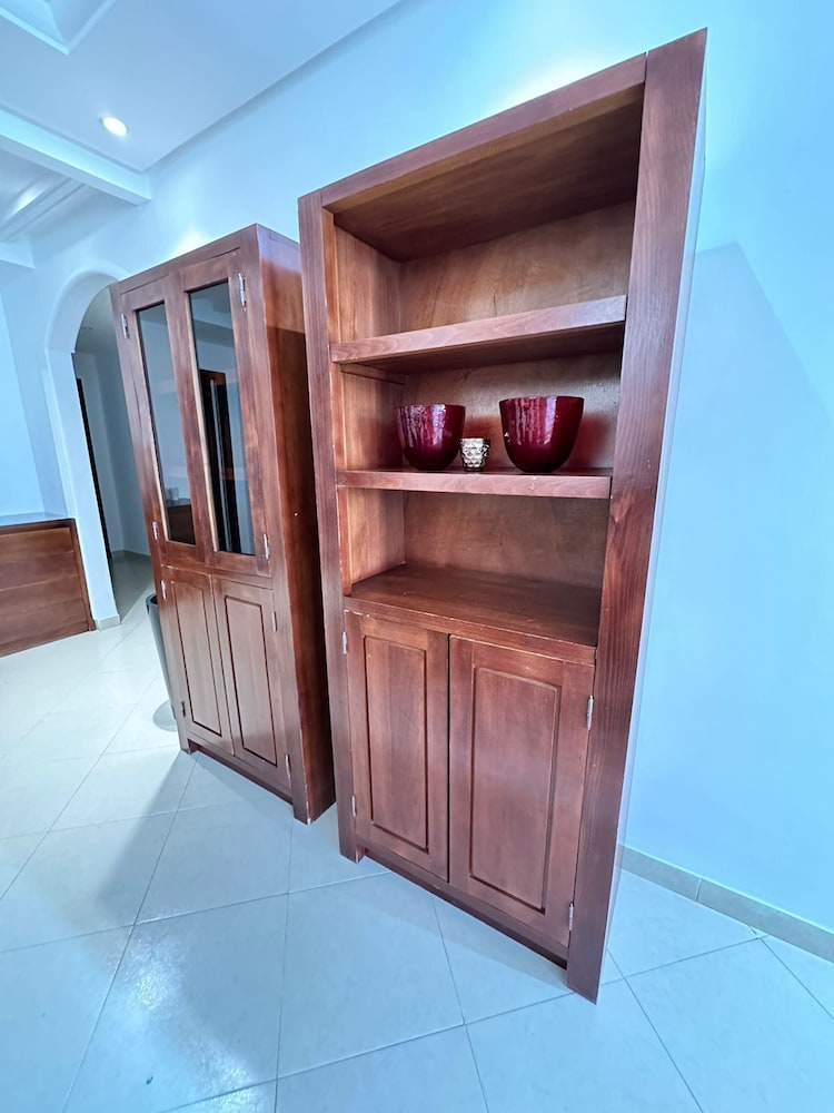 SHRTSTAYS Guesthouse