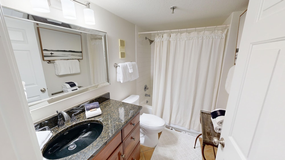 Destin On The Gulf 701 2 Bedroom Condo