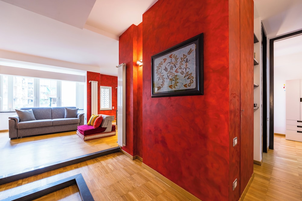 Fresh and Trendy Flat at Vomero