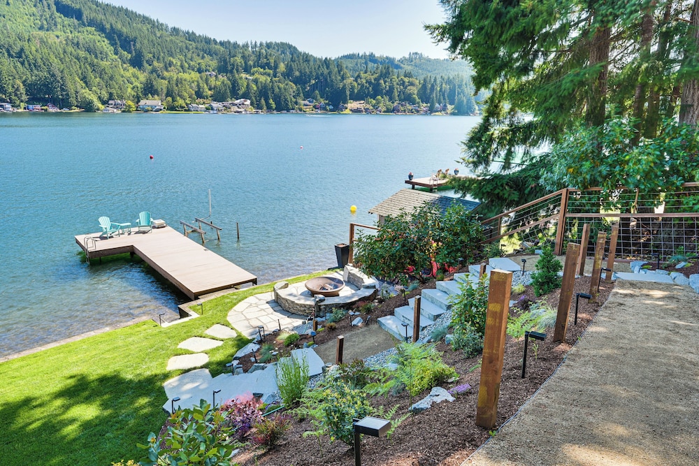 Modern Summit Lake Escape - Spacious Deck w/ View!