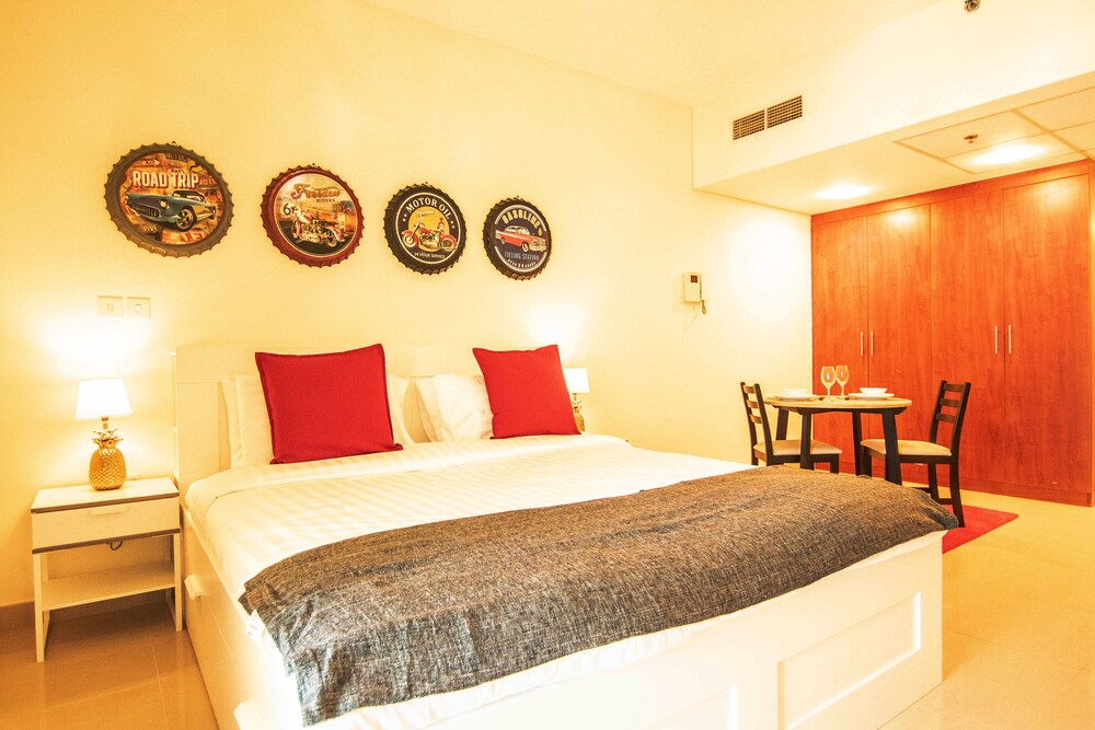 Lux BnB Park Towers Stylsih Studio