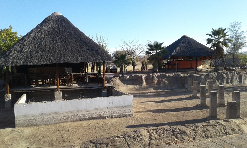 Gaetsho Lodge