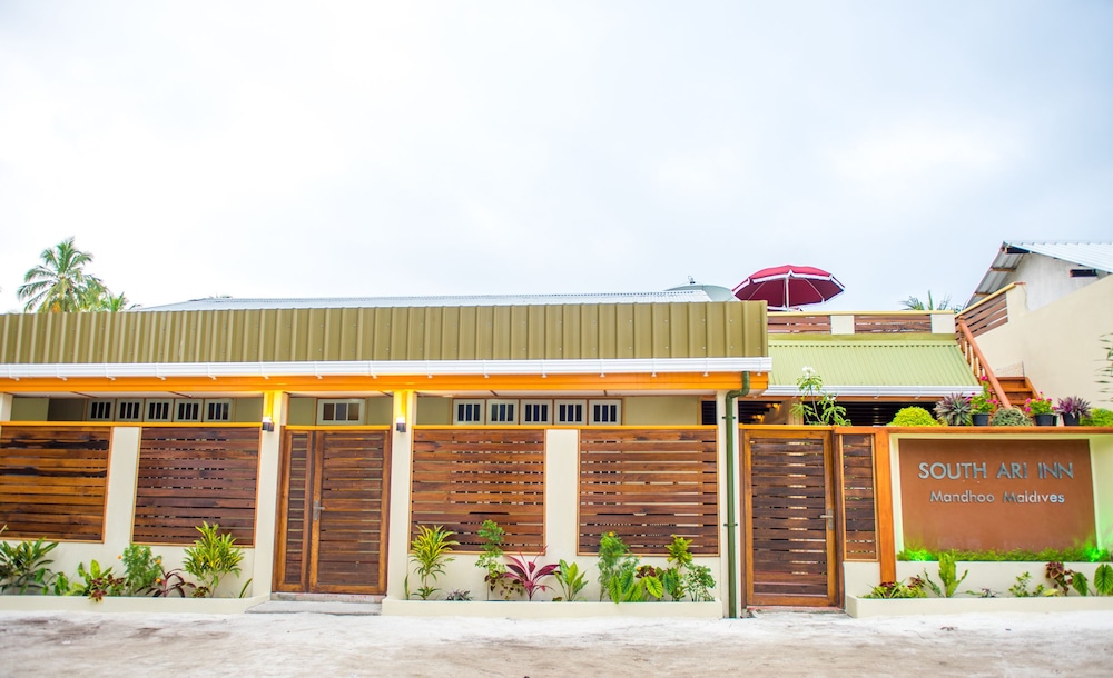 South Ari Inn