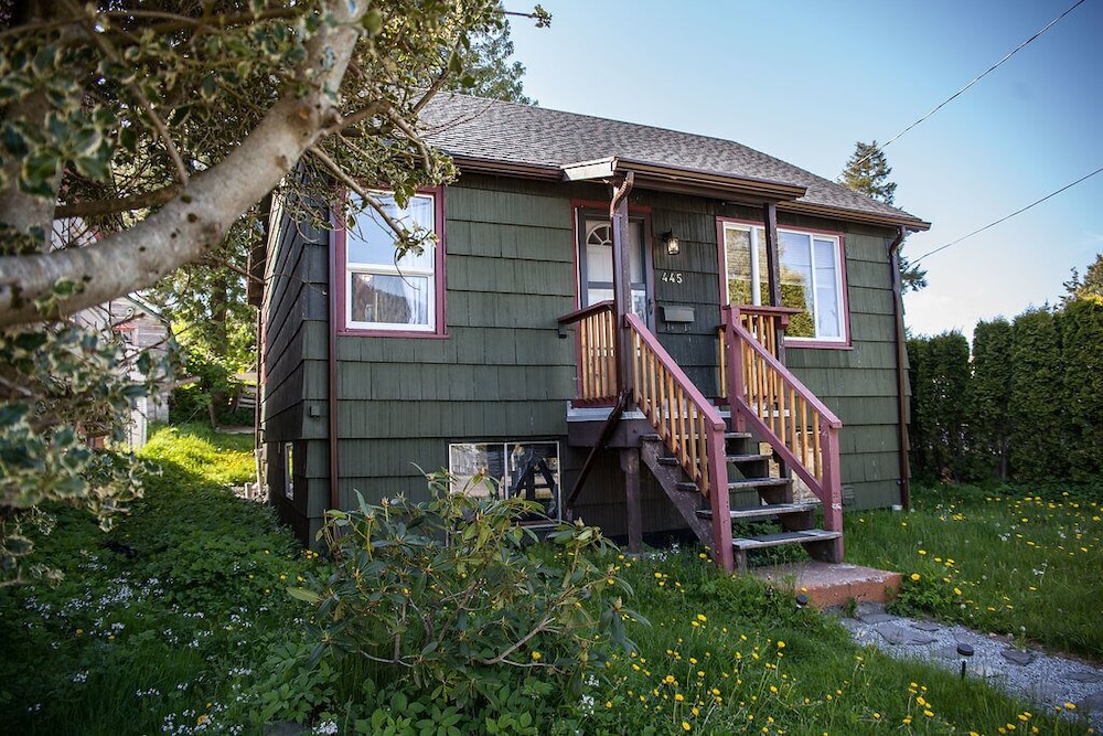 Huckleberry Cottage
