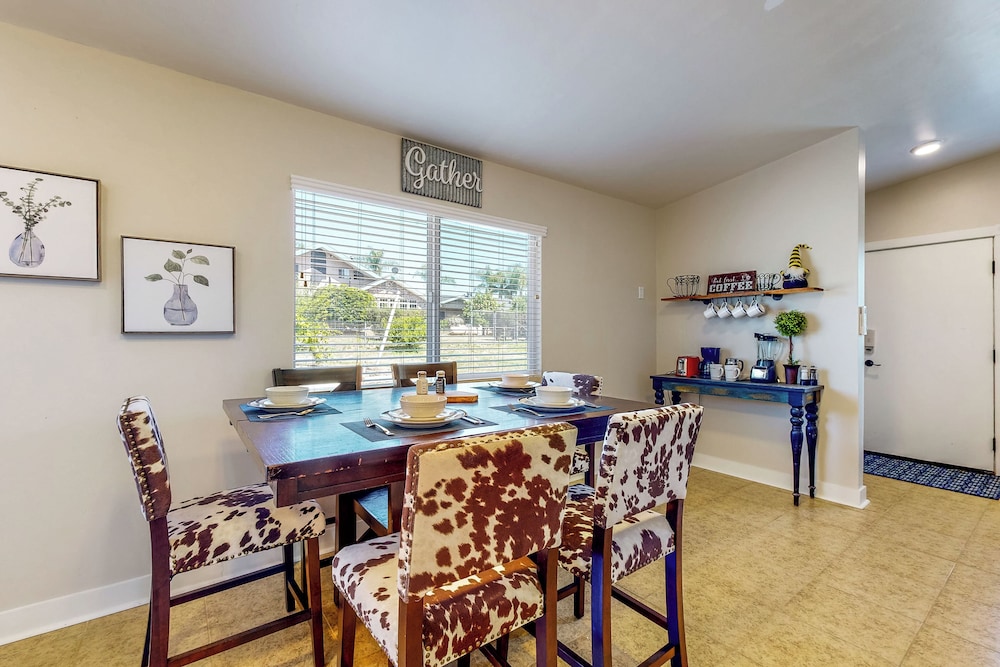 Two Dog-friendly Home, Close to Wine Country