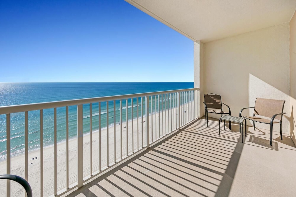 Majestic Beach Towers 1-1213
