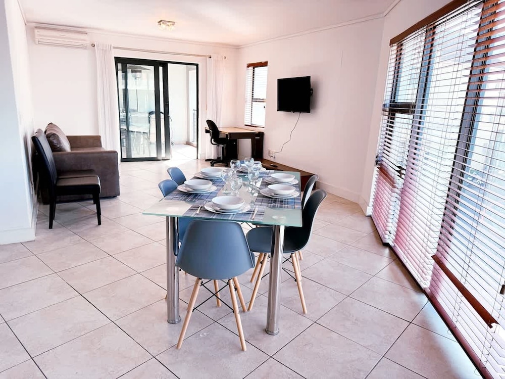 Spacious 1 Bedroom Apartment Atlantica Seapoint
