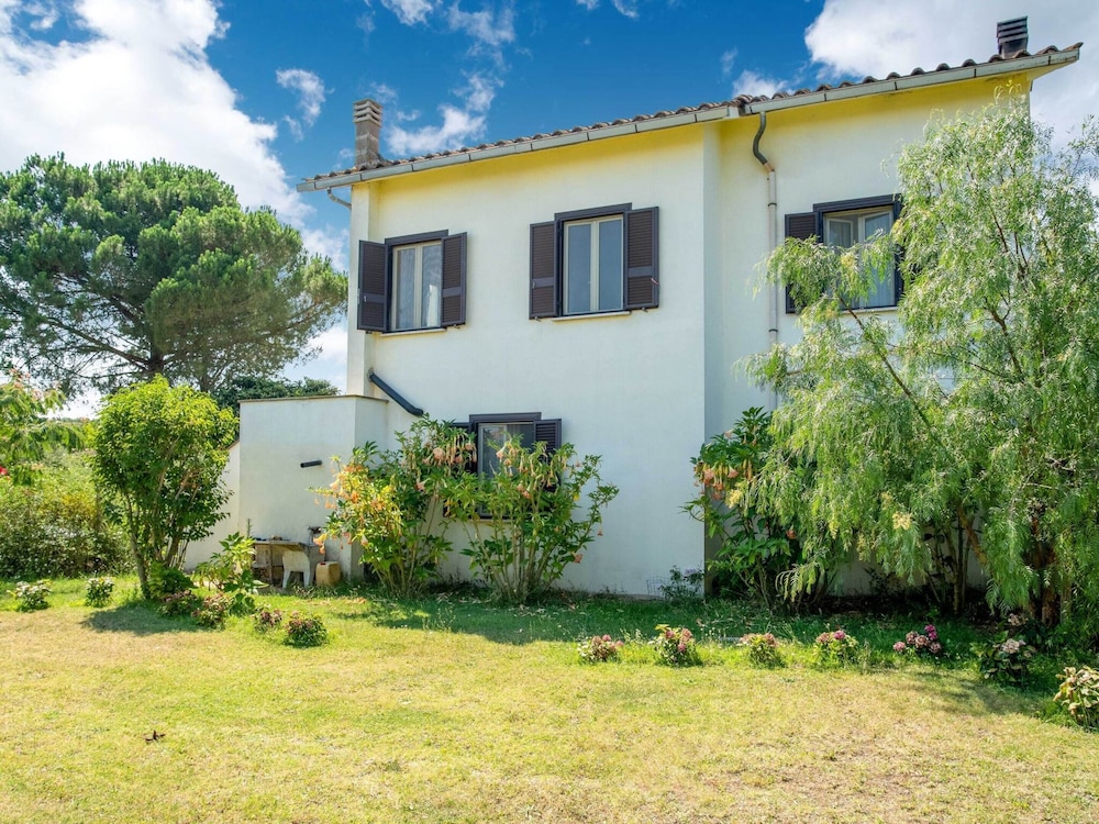 Elegant Holiday Home in Fabrica di Roma near Theatre