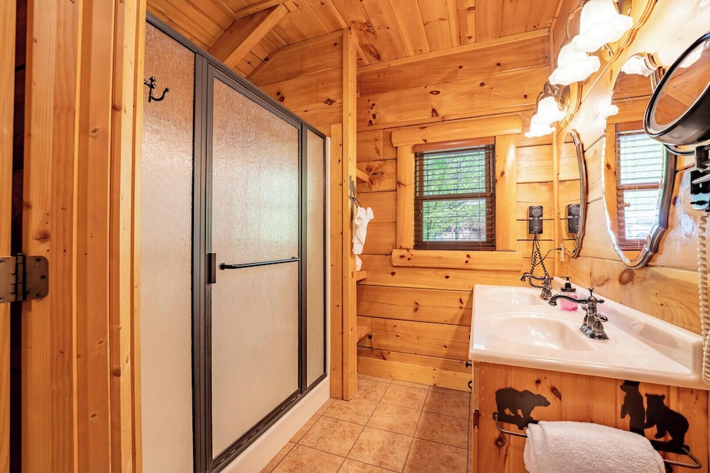 Smoky Bear Cabin