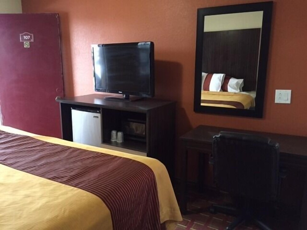Budget Inn