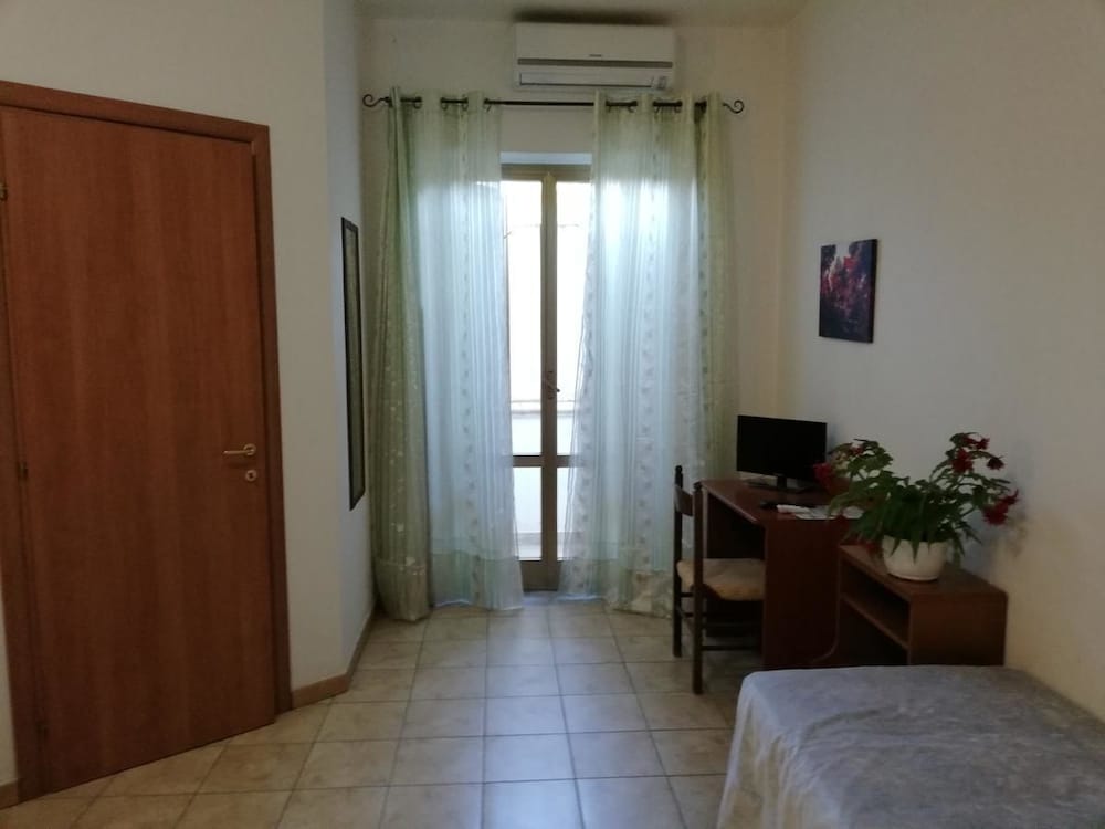 Photo 29