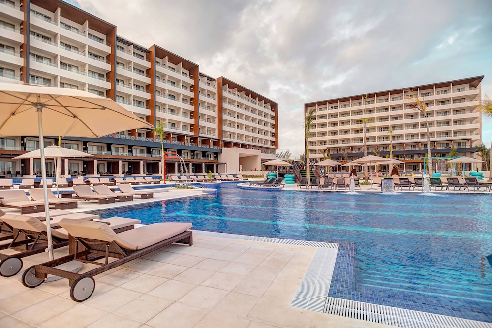 Jamaica Vacations - Royalton Blue Waters Montego Bay, An Autograph Collection All Inclusive Resort - Property Image 82