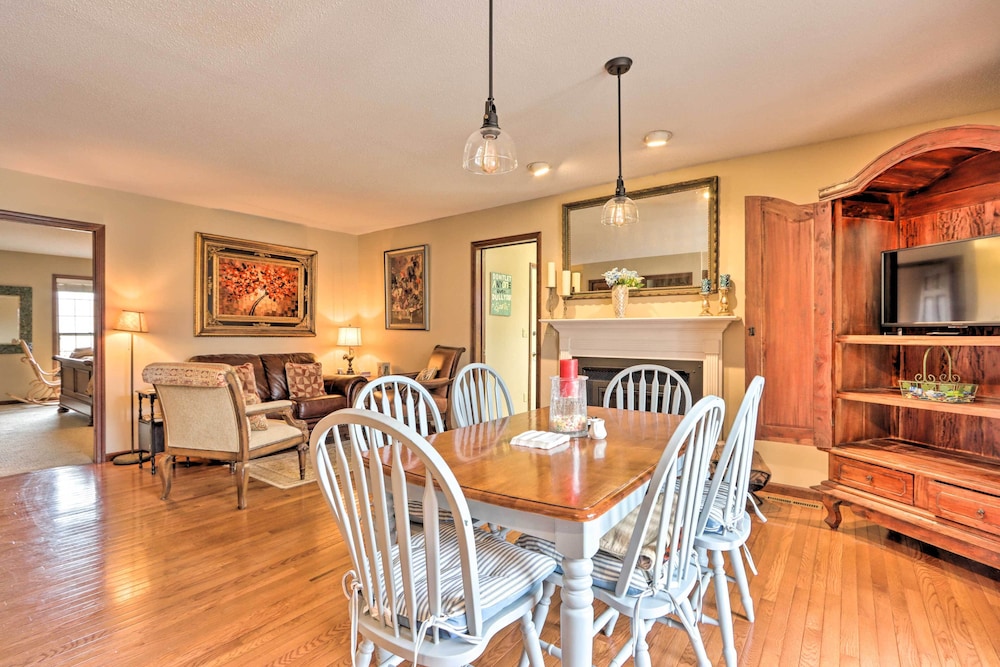 Spacious Home w/ Pond 13 Mi to Columbia! - Property Image 30