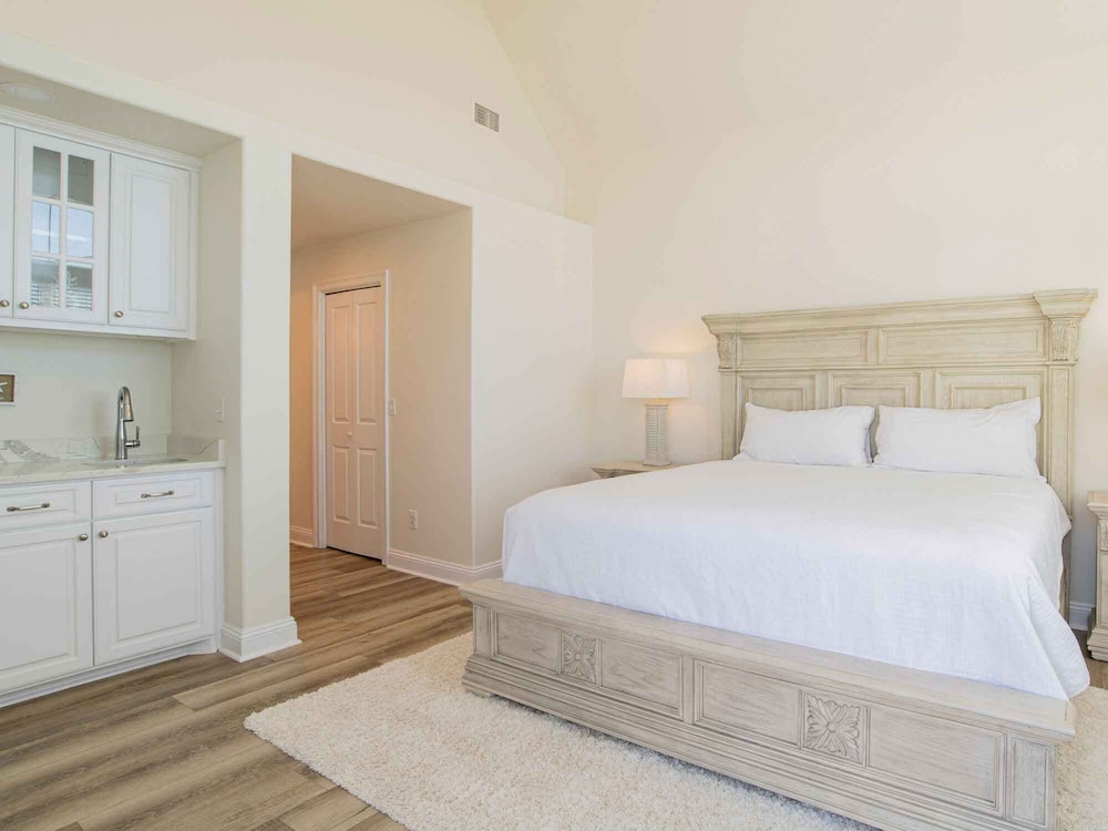 Seaside Cottage by Southern Vacation Rentals view 3