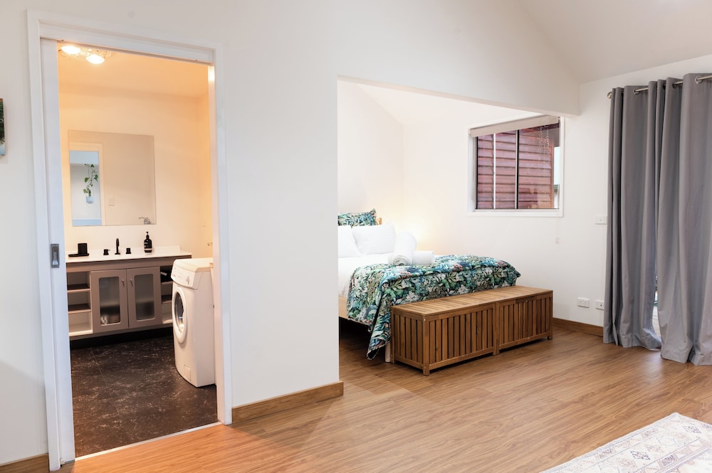 One Bedroom Apartment - Dynnyrne