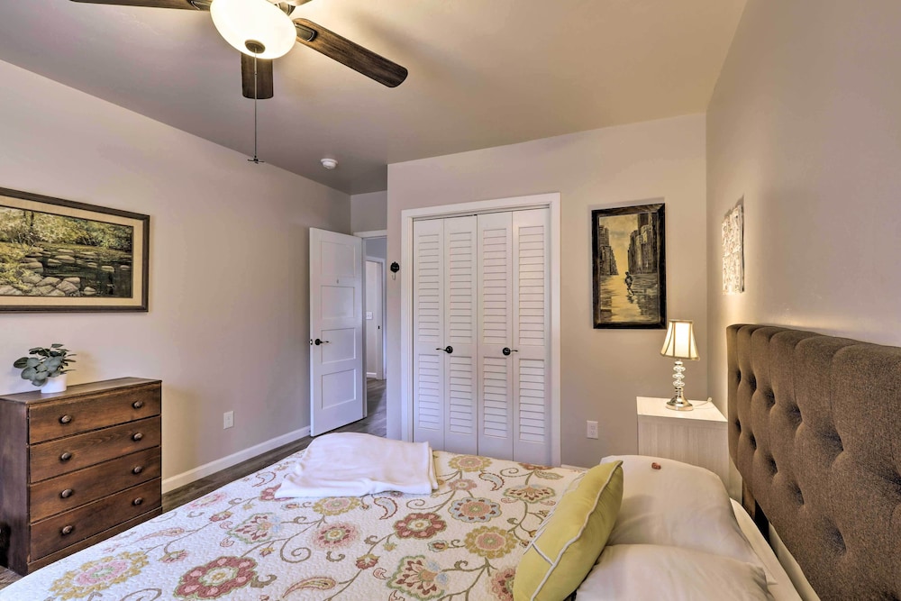 Ski, Hike & Explore: Flagstaff Cottage! view 2