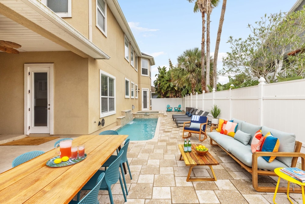 Vilano Villa Near Beach w Saltwater Pool Spa Game Room Built-in Grill