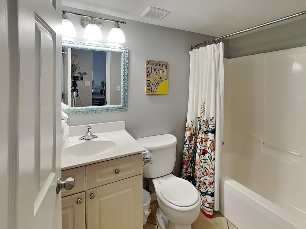 Ocean Breeze West by Southern Vacation Rentals