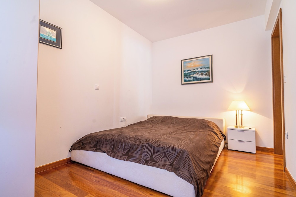 Apartment Kolovare