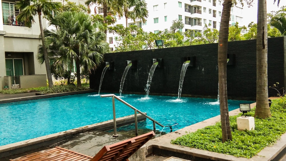 Good Deal And Restful 1Br At Apartment Thamrin Residence