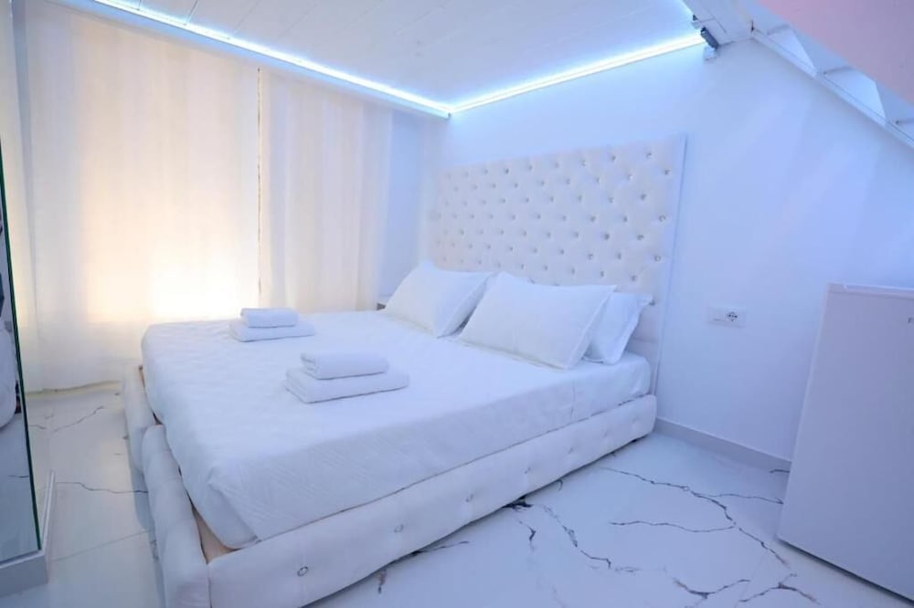 Romance Apartment