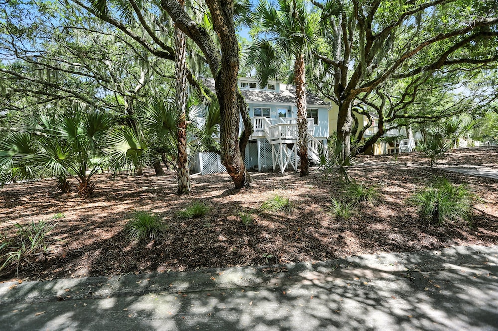 Charming Seabrook Island Retreat 3 Bedroom Home