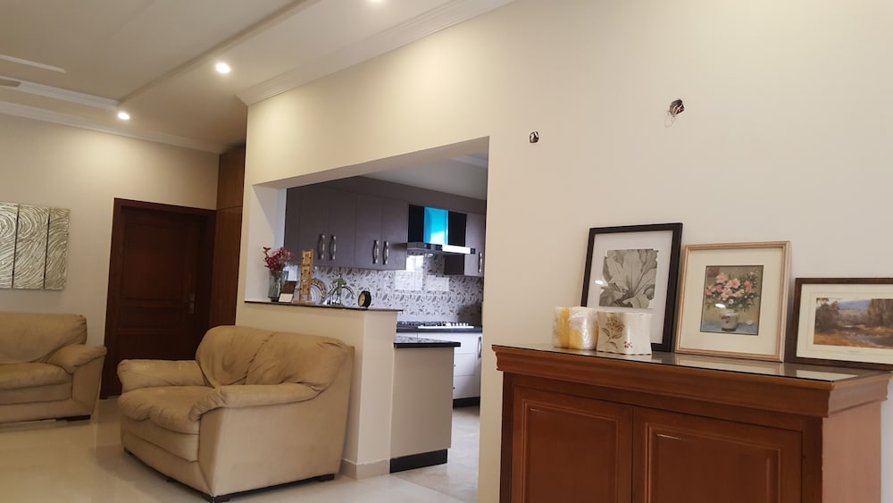 Valley View Villa