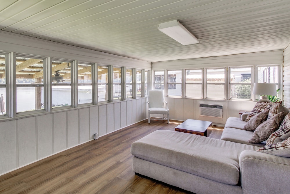 Private Dock + Fire Pit: Point A Lake Retreat!