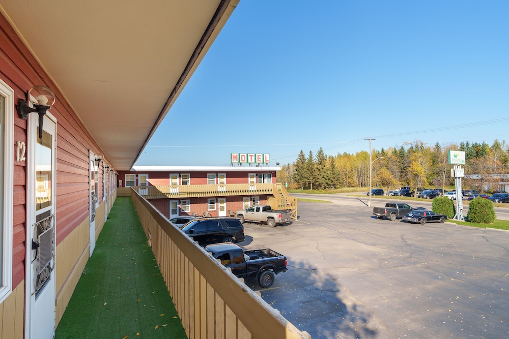 Pine View Inn