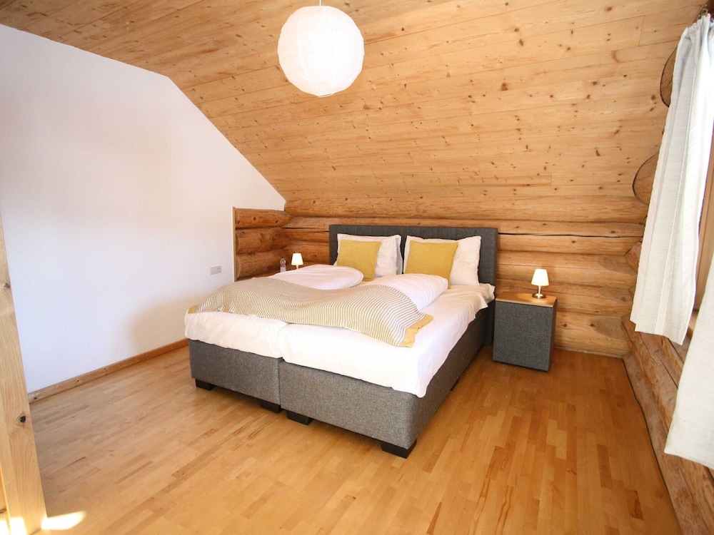 Detached Holiday Home in Mauterndorf / Salzburgerland Near the ski Area view 4