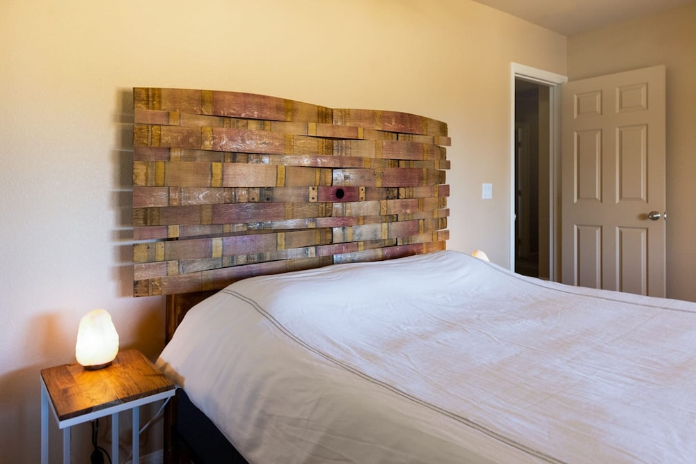 Wine Lover s Retreat - The Uncork and Unwind Experience view 2