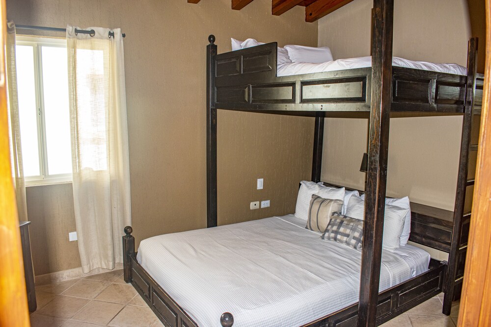 Stunning 3 Bedroom Beach Villa on Sandy Beach at Las Palmas Beachfront Resort V4 3 Villa by Redawning view 5