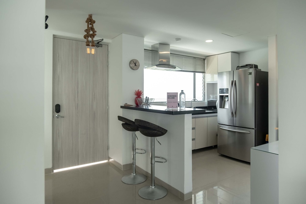 w Comfy 2BR w Ocean View and Pool in CTG