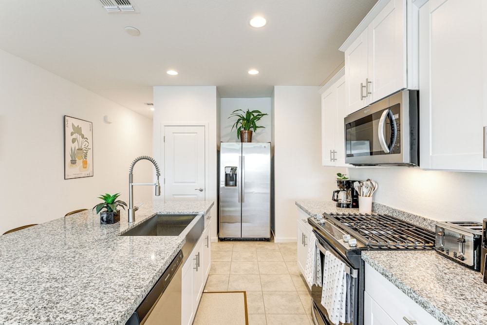 10 Mi to Downtown: Home Near Hiking in Phoenix!