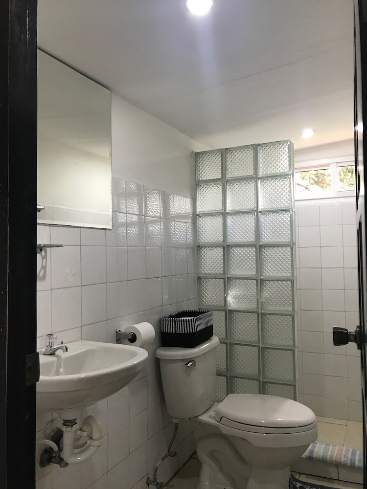 La Petite Maison Cabañas & Hostal