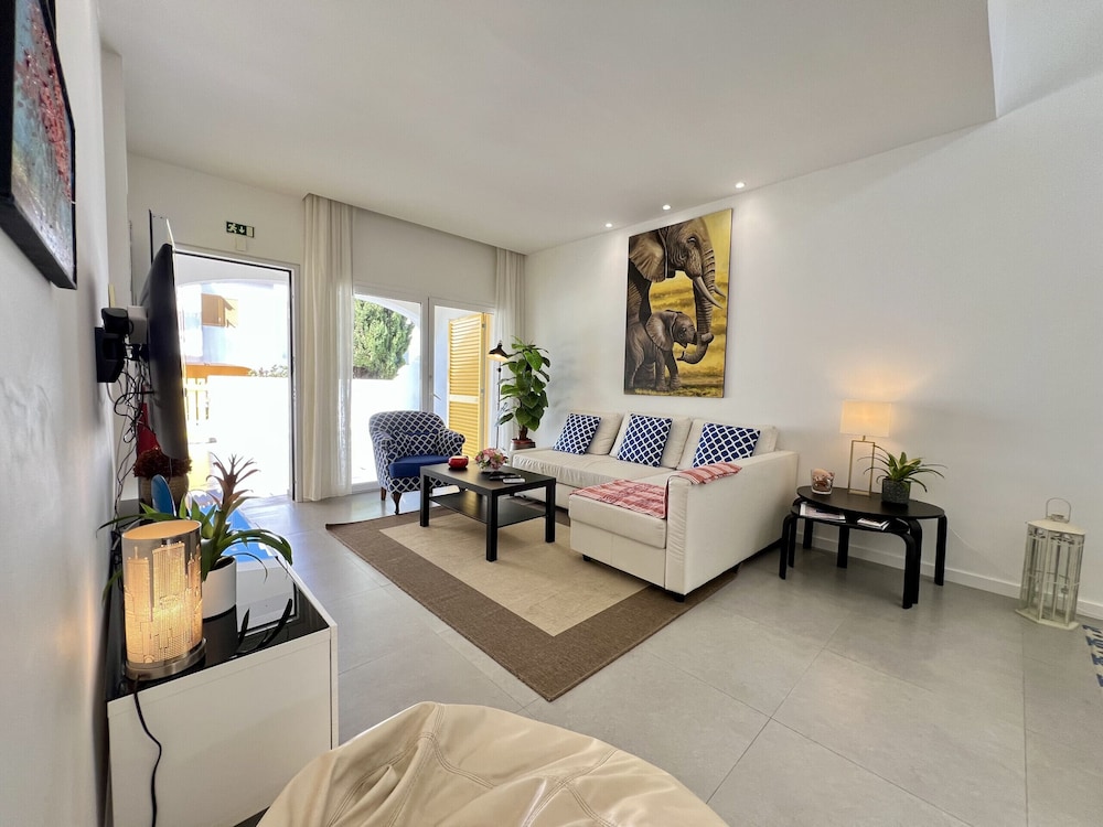 Vilamoura Club Villa 2 by Homing
