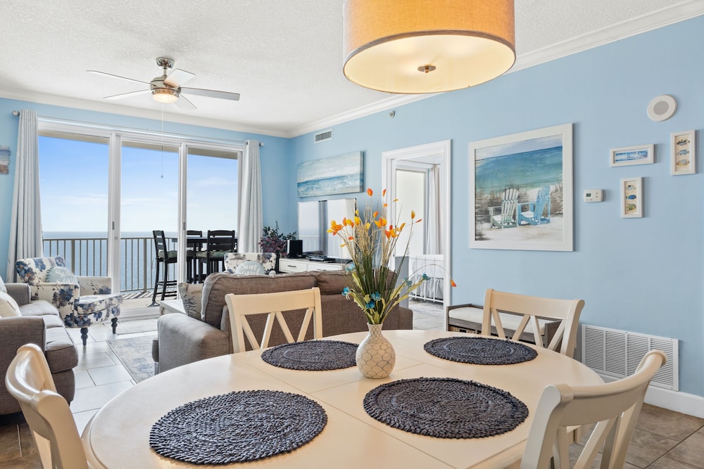 Twin Palms Resort by Panhandle Getaways