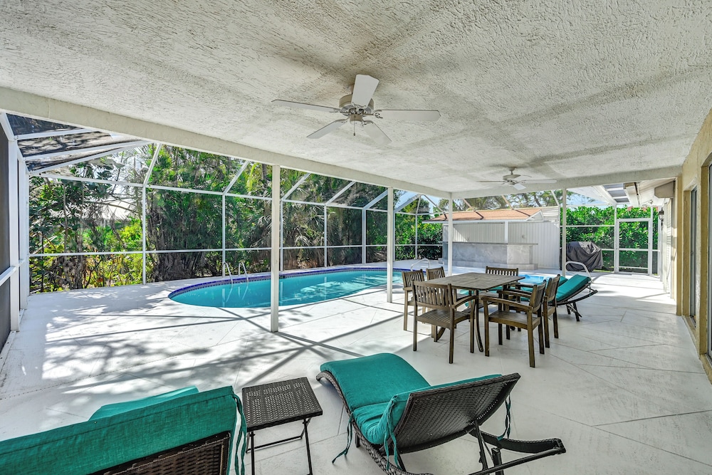 Hot Tub & Heated Pool: Bonita Springs Getaway!