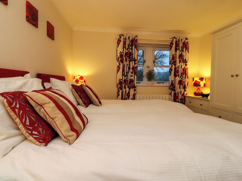 Woodside Cottage