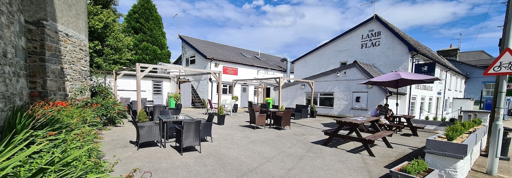 The Lamb and Flag Inn