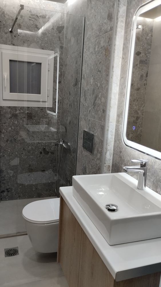 INAS 2 BEDROOM APARTMENTS