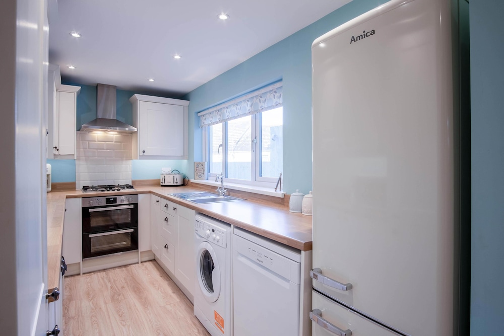 Ty George - 3 Bedroom Cottage - Tenby