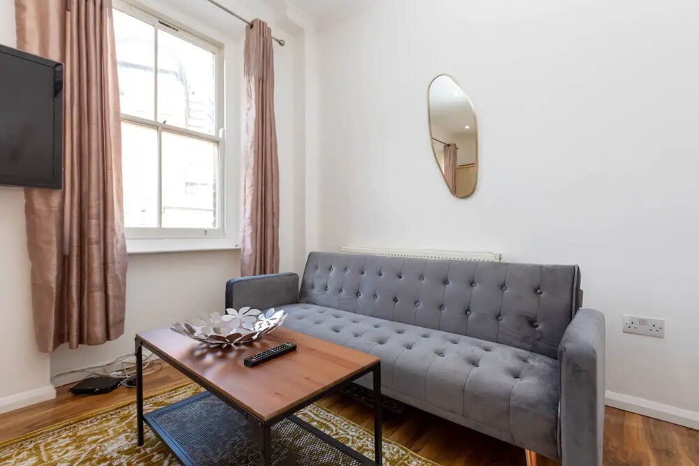 Centrally Located 1 Bedroom Apartment Near Paddington