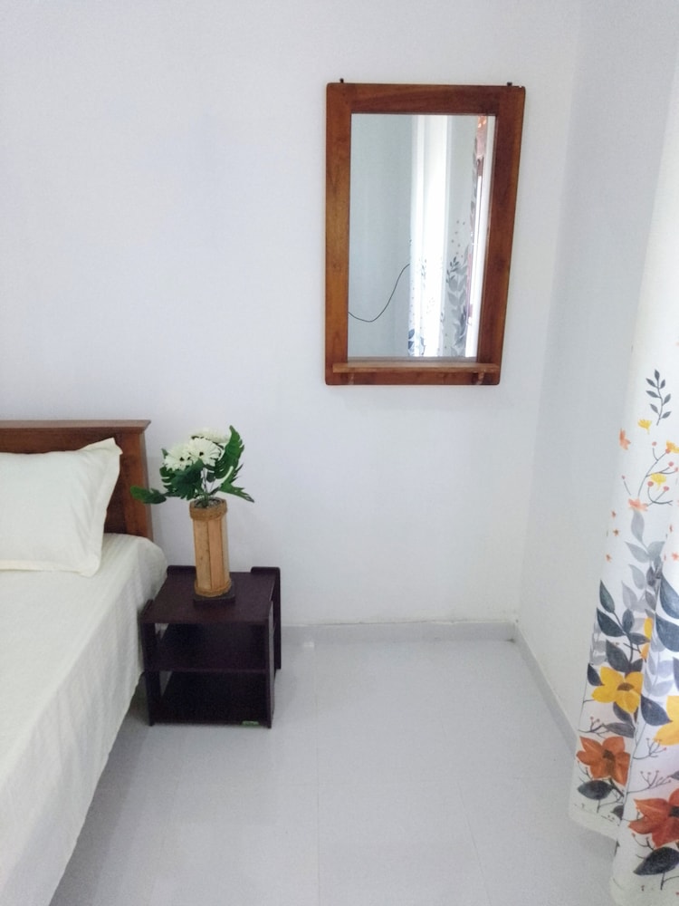 Tropical Suites